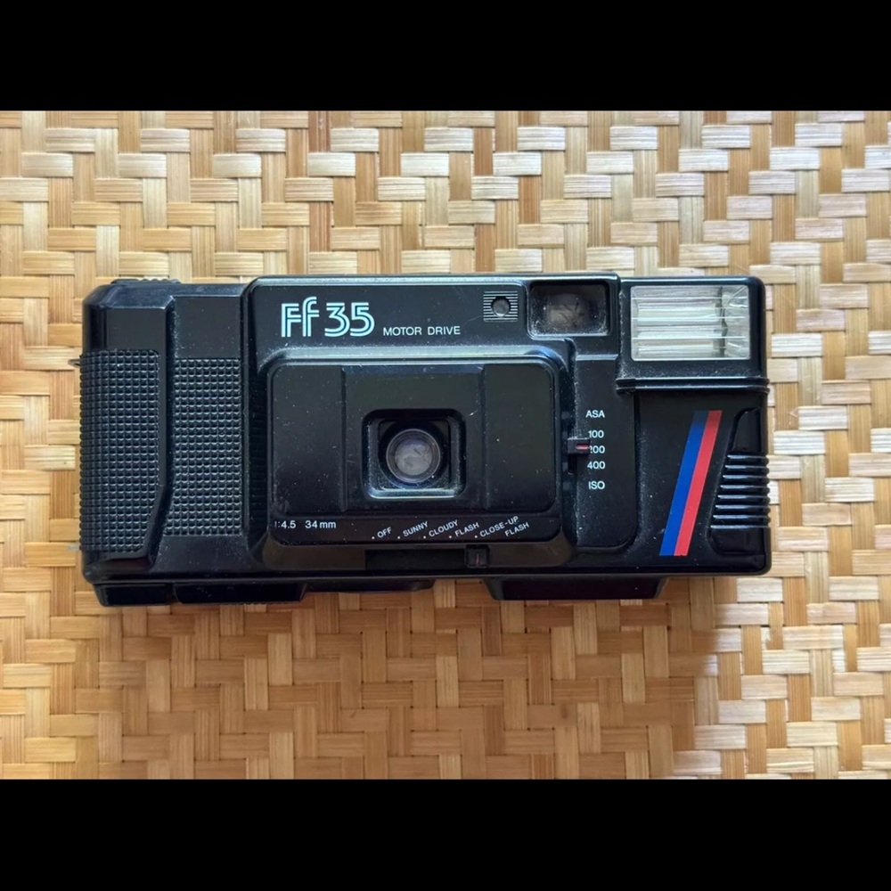 Vtg. SEARS FF35 Motor Drive 35mm Film Point & Shoot Camera 445.736202 Untested